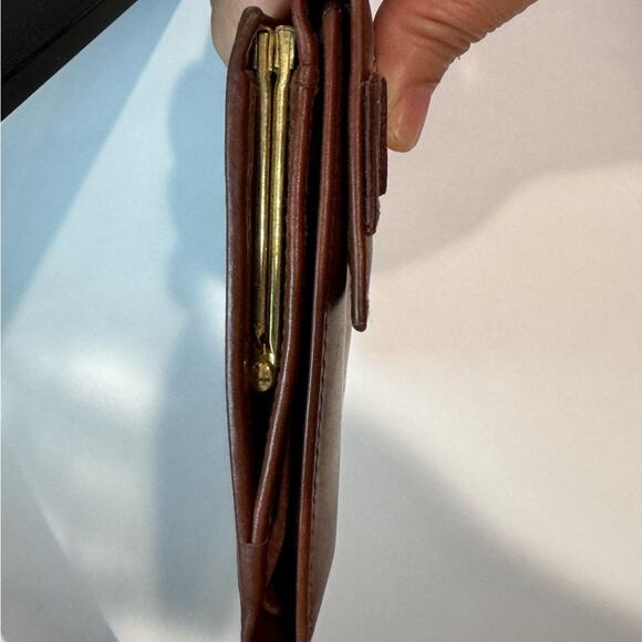 VINTAGE Salvatore Ferragamo Vara brown Kisslock Trifold Wallet Gold‎ hardware - Picture 7 of 12
